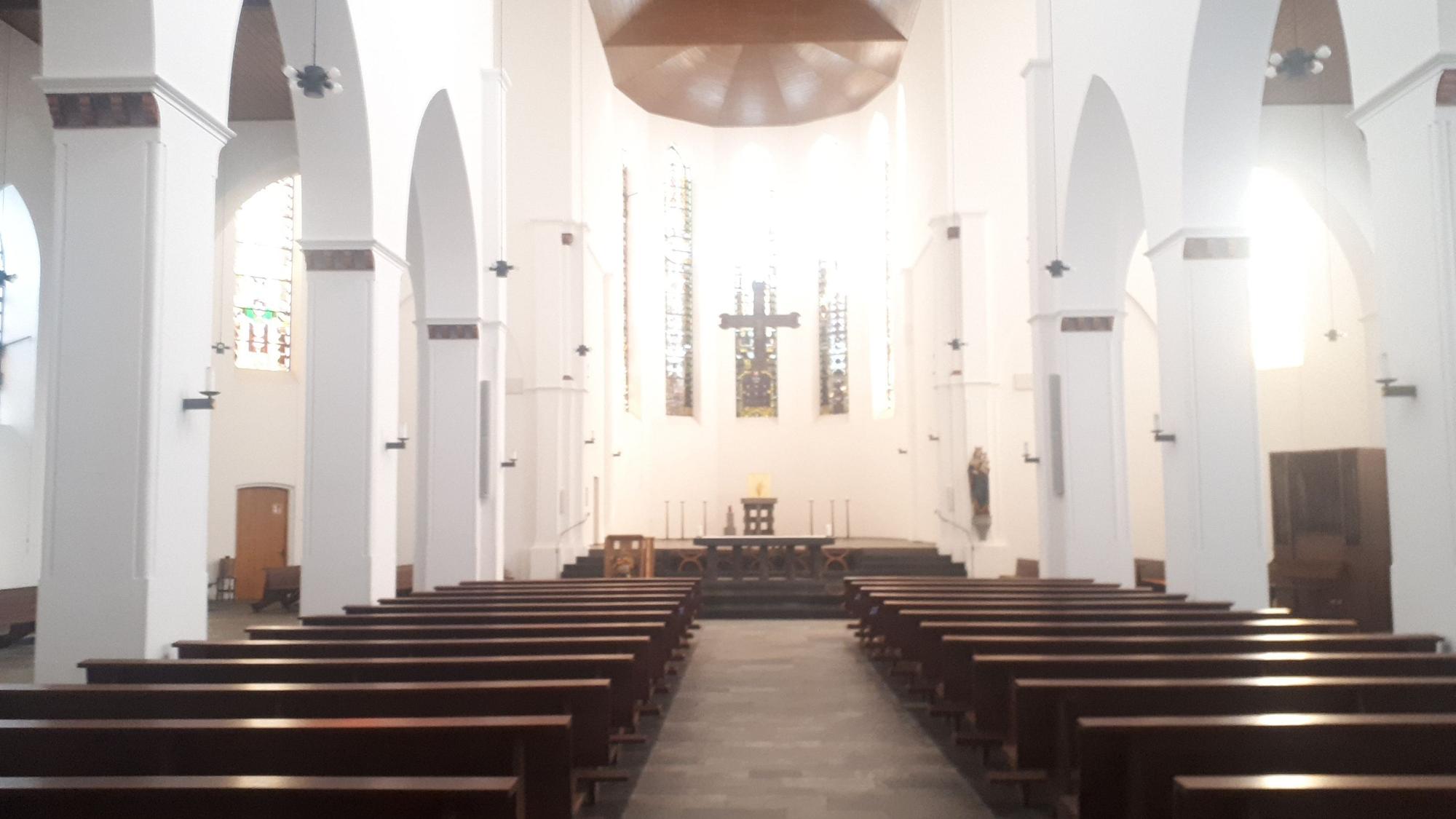 Das Innere der Kirche St. Marien am Baudriplatz in Nippes.
