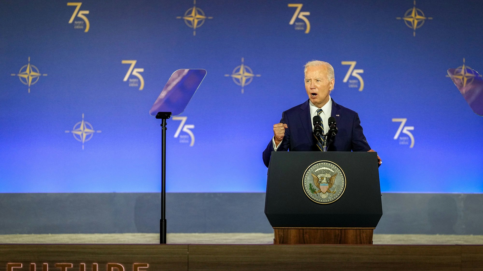 US-Präsident Joe Biden spricht bei den Feierlichkeiten zum 75. Jubiläum der Nato.