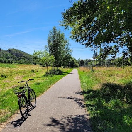 Unterwegs in Rösrath sammelte unser Autor vielerlei Eindrücke, auch mit dem Fahrrad im Landschaftspark, in der Nähe der Sülz.
