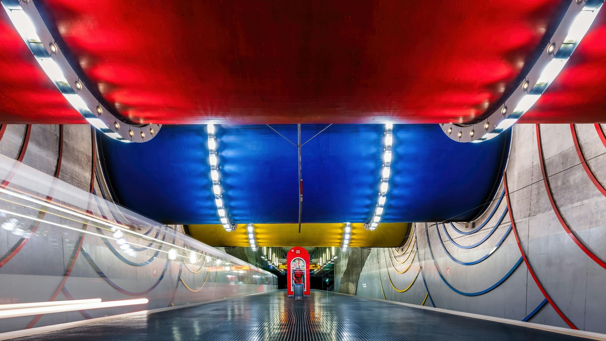 Marcus Westen hat in Köln die Haltestelle „Rochusplatz“ fotografiert.
