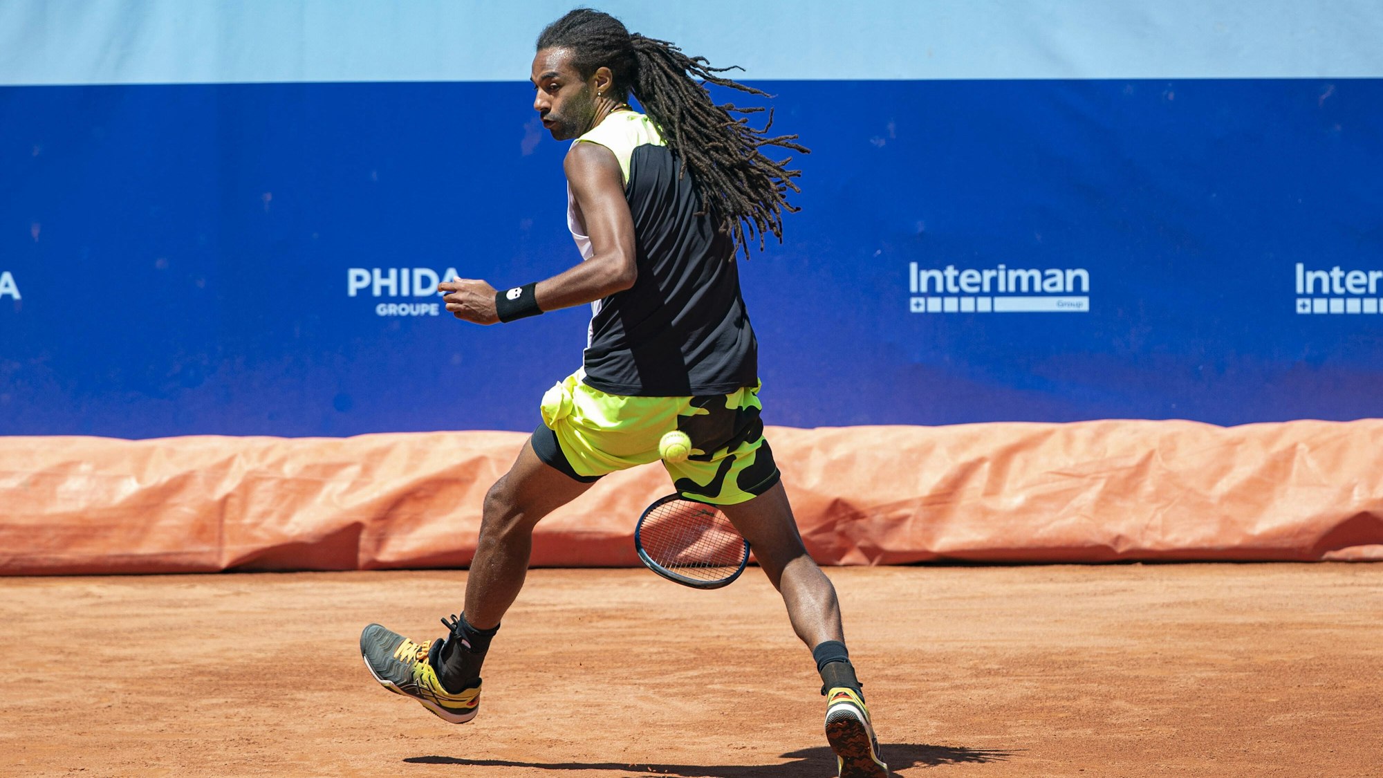 Dustin Brown GER - SWISS OPEN GSTAAD, ATP, Tennis Herren 250. Mens Tennis, 20.7.2021, Gstaad Stadium, Switzerland, Photo: Mathias Schulz *** Dustin Brown GER SWISS OPEN GSTAAD, ATP 250 Mens Tennis, 20 7 2021, Gstaad Stadium , Switzerland, Photo Mathias Schulz