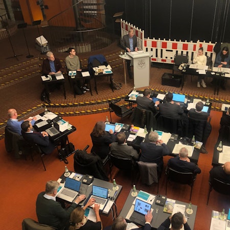 Das Foto zeigt den Ratssaal Bensberg