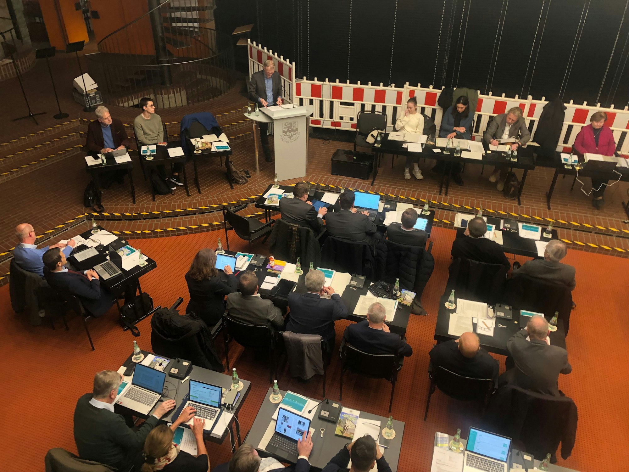 Das Foto zeigt den Ratssaal Bensberg