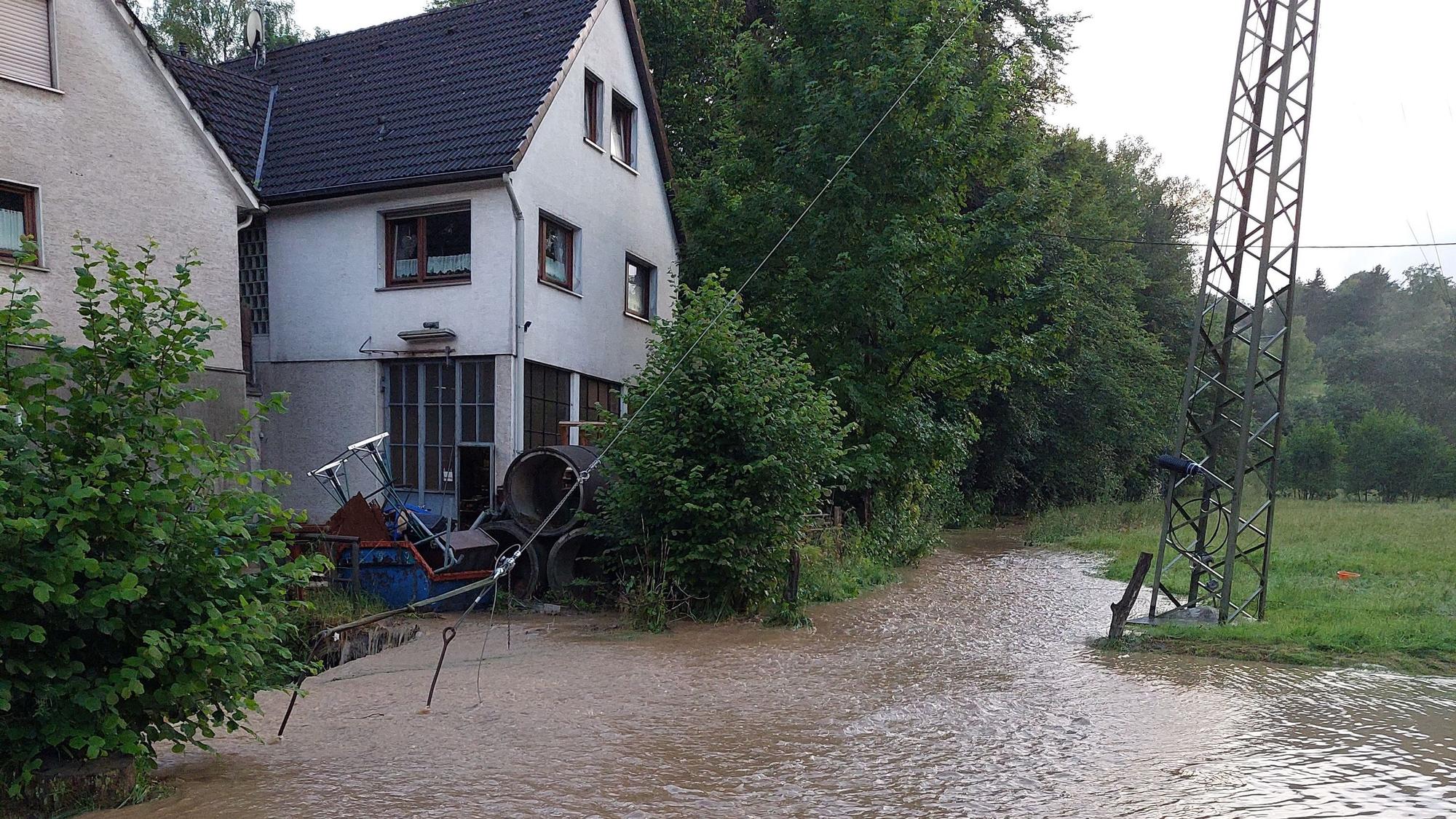 Das Foto zeigt die Überschwemmung in Waldmühle am 10. Juli