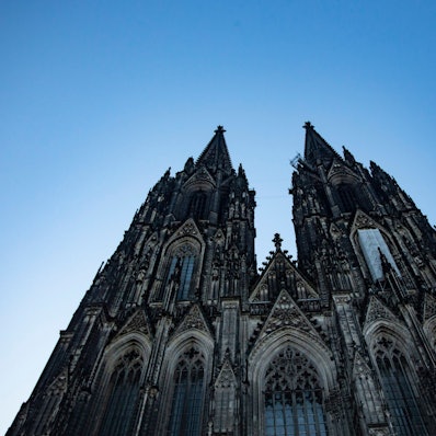Nordrhein-Westfalen, Köln: Blick auf den Kölner Dom am frühen Morgen. (Archivbild)