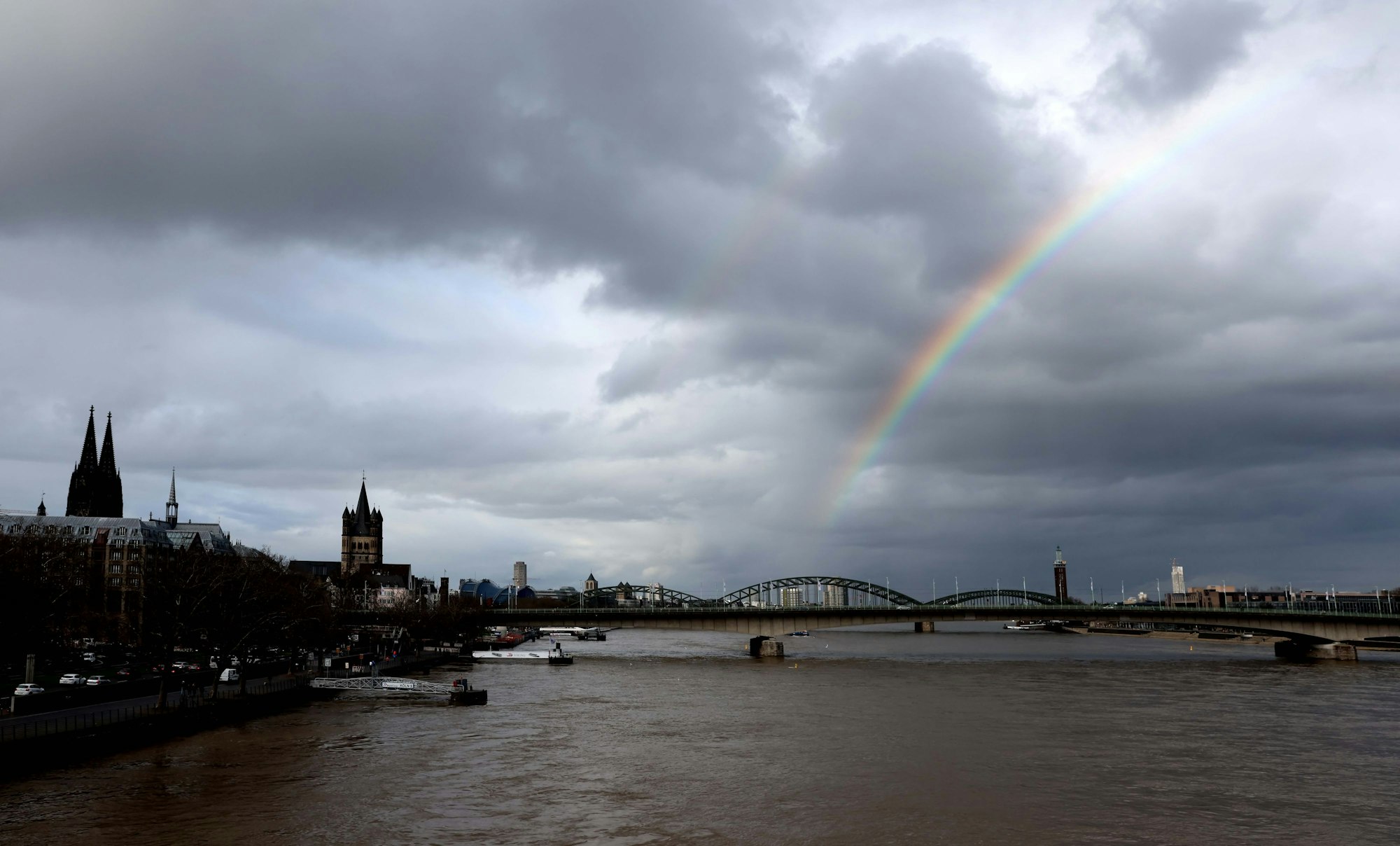 Köln, RSK, Regenbogen Schmuckfoto