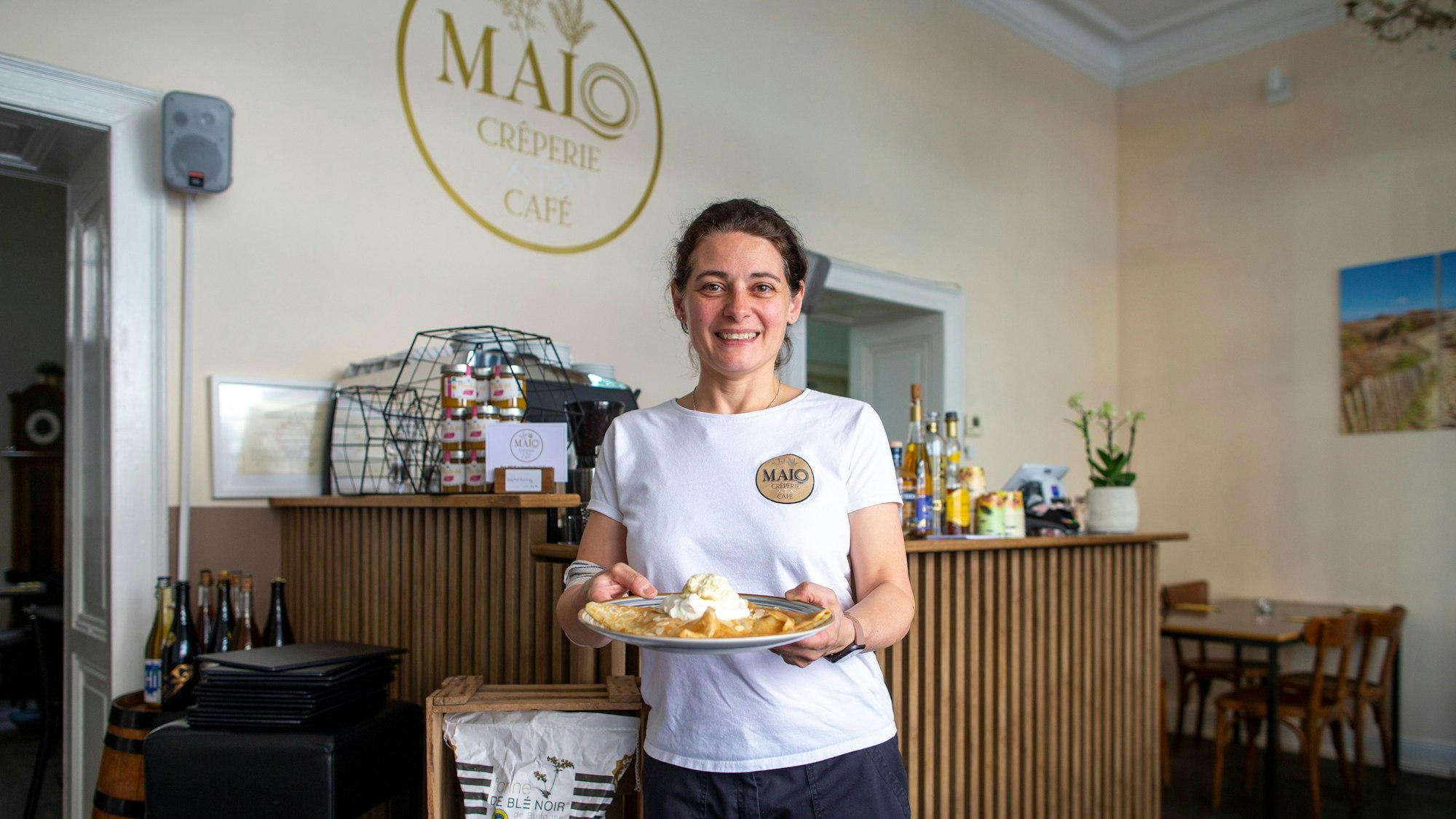 Anne Kerimian serviert in der Südstadt original bretonische Crêpes