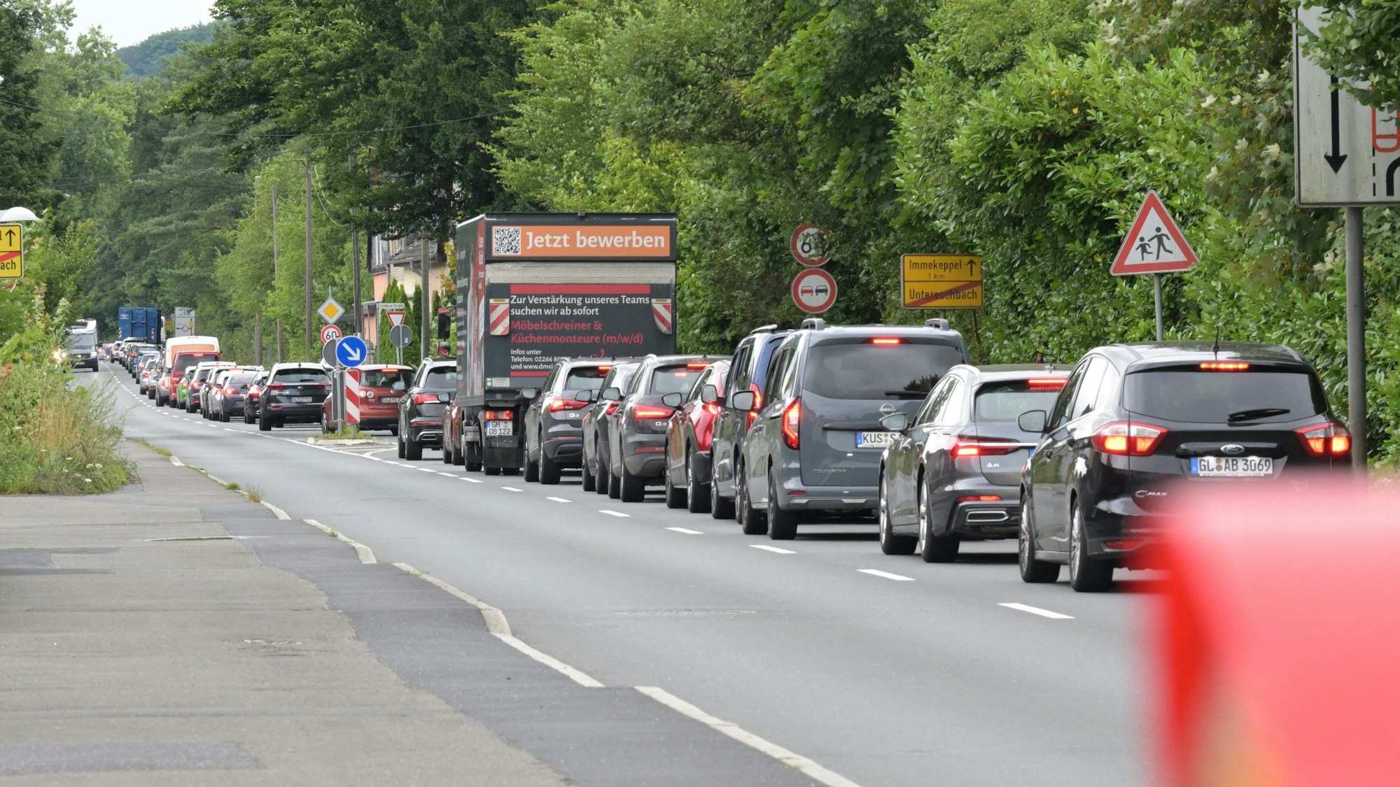 Am Samstag gab es im Sülztal einen riesigen Stau, der sich aber zum Abend hin auflöste.