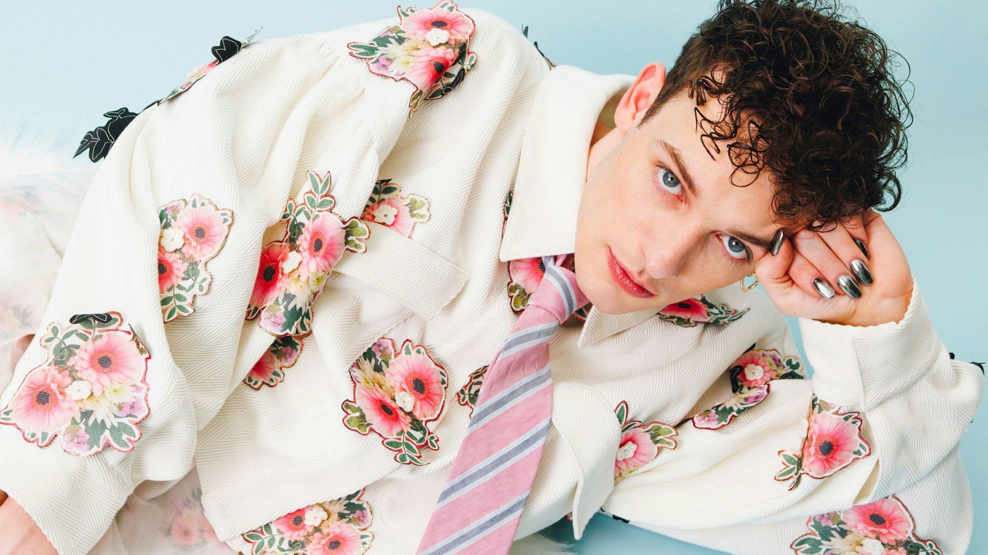 Nemo schaut in die Kamera.