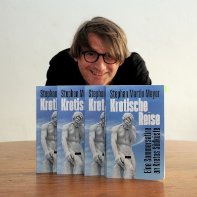 Der Kölner Autor Stephan Martin Meyer und sein neues Buch „Kretische Reise“
