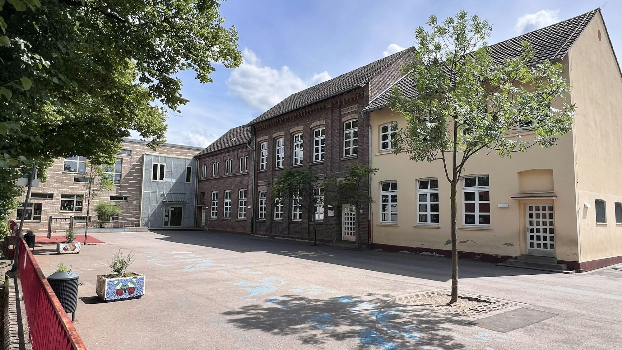 Die Gemeinschaftsgrundschule (GGS) Hohe Straße im Porzer Stadtteil Ensen.