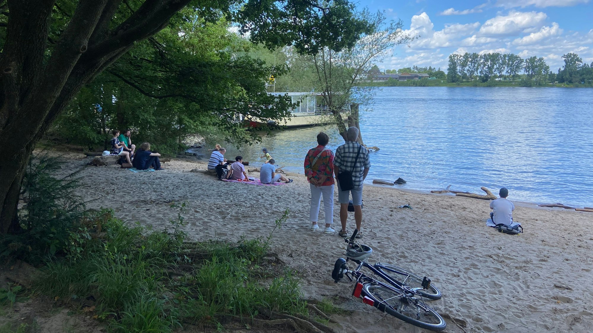 Sandstrand am Rhein