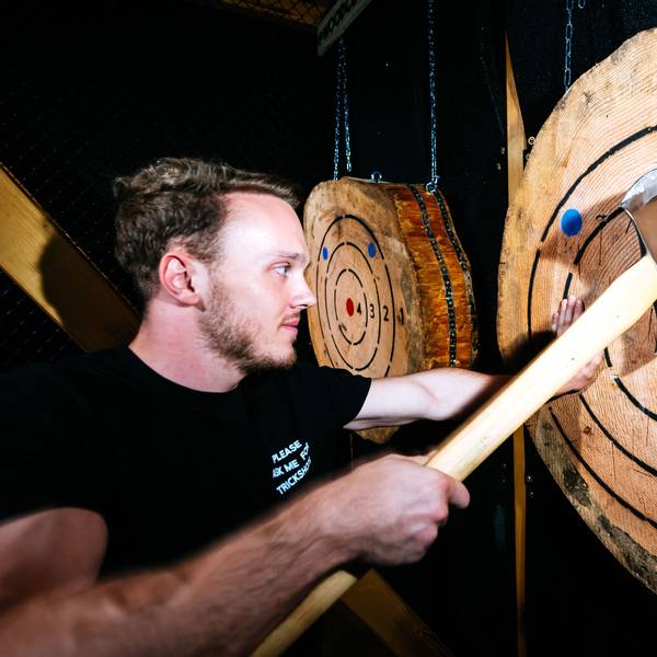 Aron Lack von „Woodcutter“ am neuen Standort in Köln.