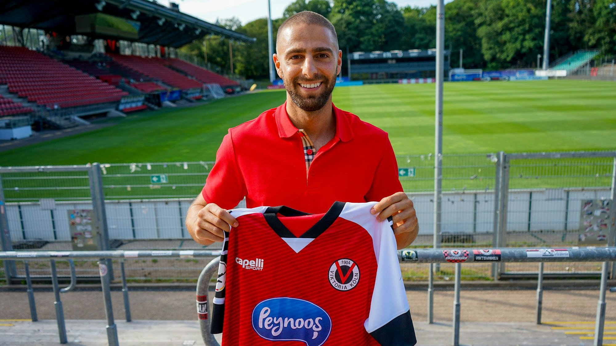 Der FC Viktoria Köln hat Stürmer Serhat-Semih Güler verpflichtet.