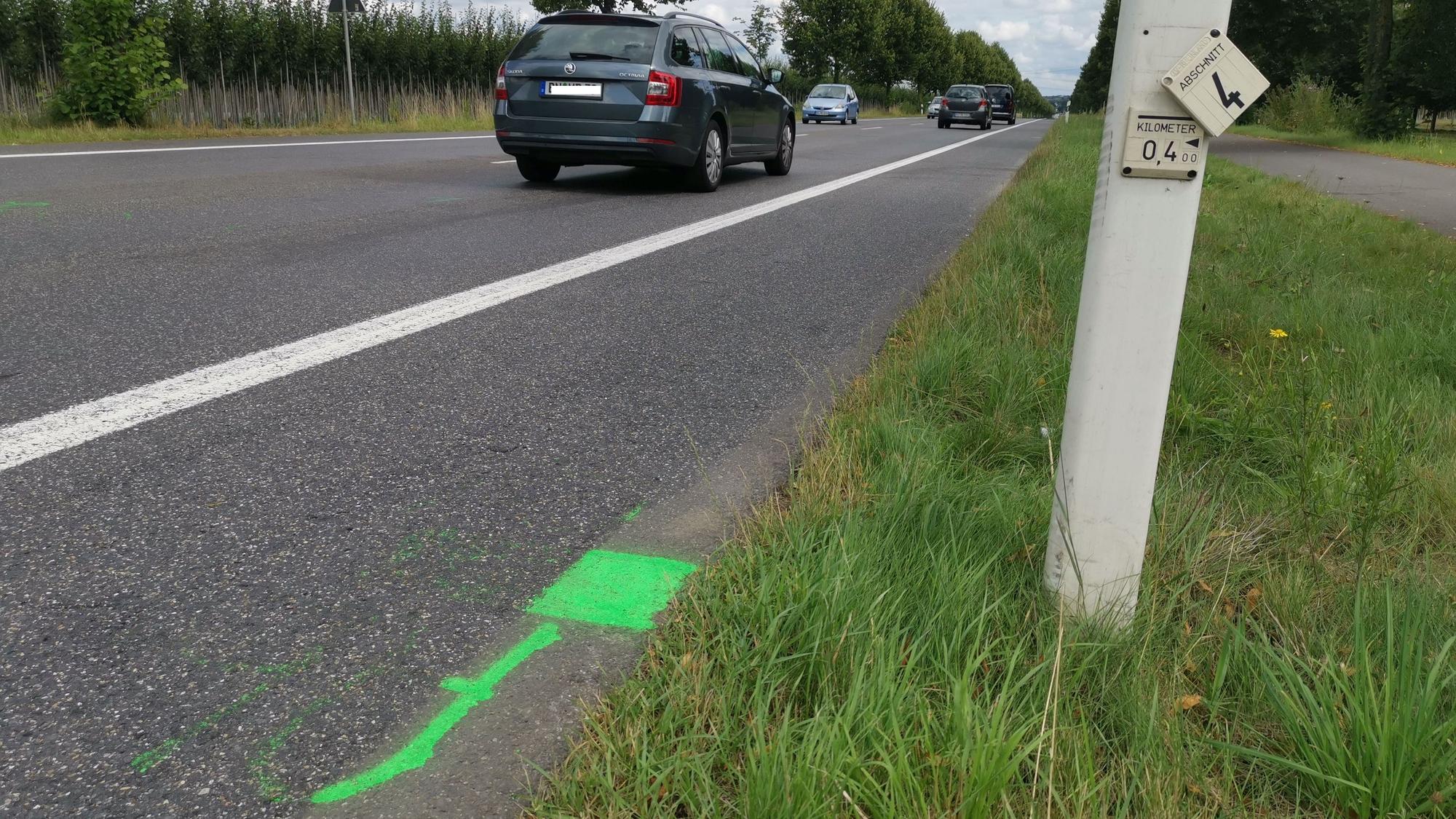 Eine grüne Markierung zeigt, wo der Unfall am Tag zuvor geschah.