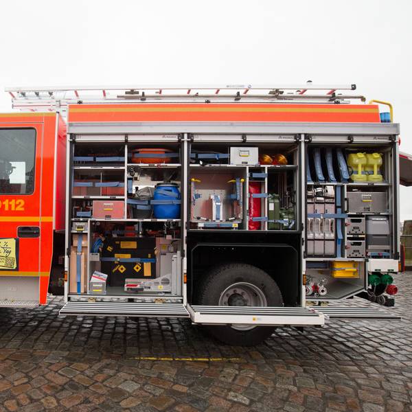 Ein neues Lösch- und Arbeitsfahrzeug (HLF) der Feuerwehr.