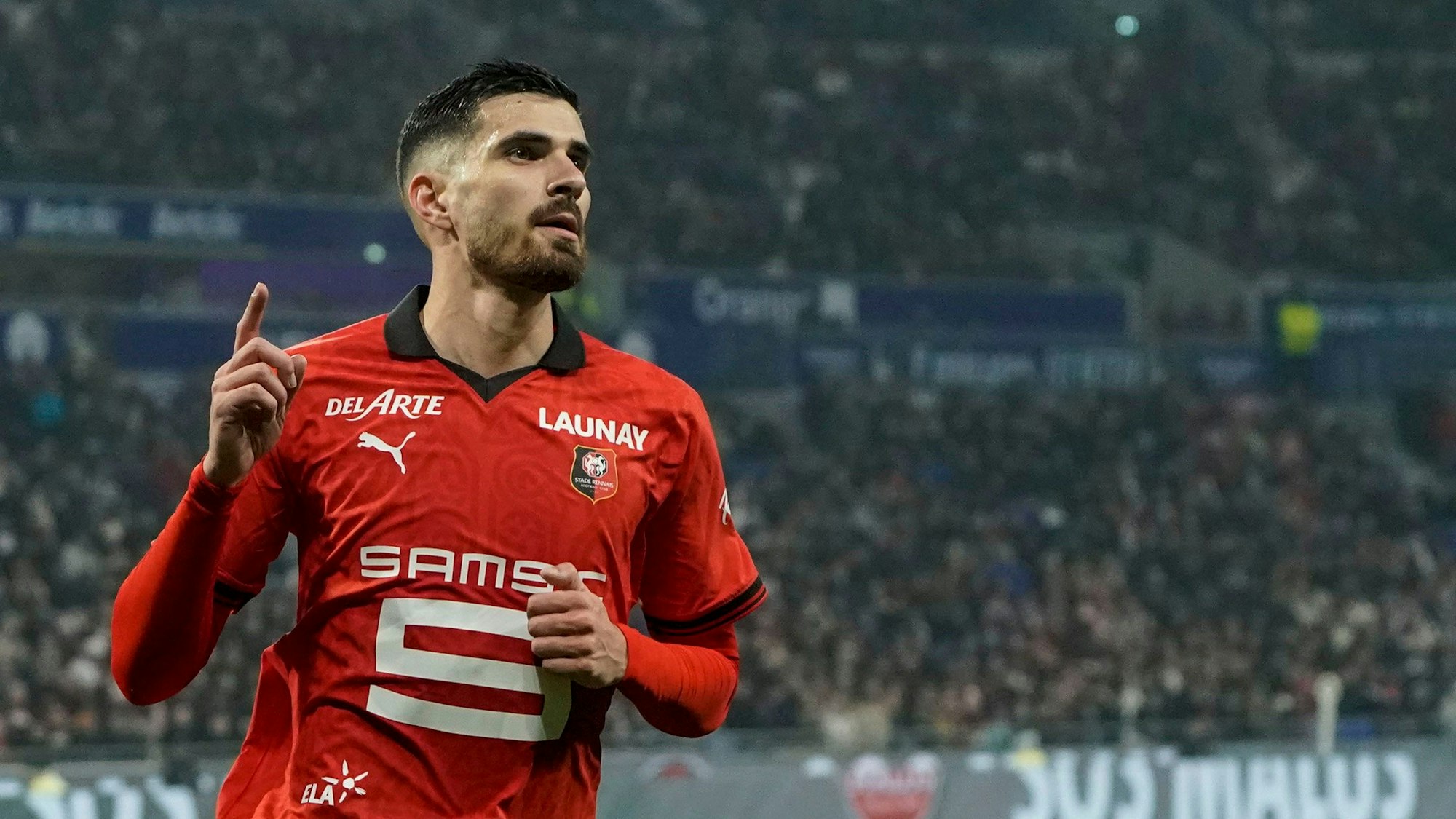 Martin Terrier feiert nach einem Tor mit seinem aktuellen Verein Stade Renne.