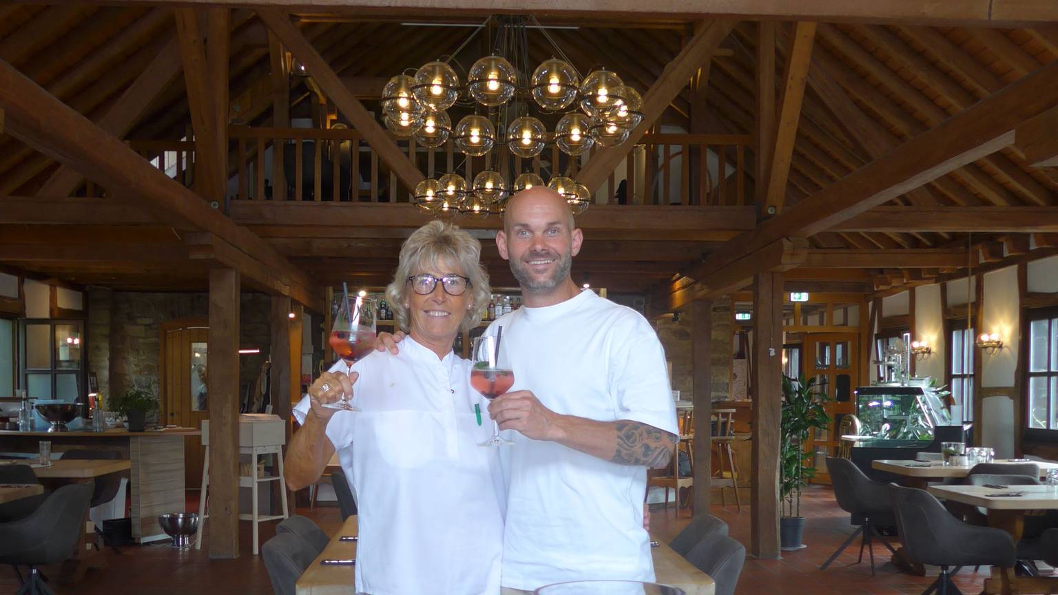 Claudia Schneider und Michael Boldt betreiben das Restaurant Heuboden in Much seit dem Frühjahr