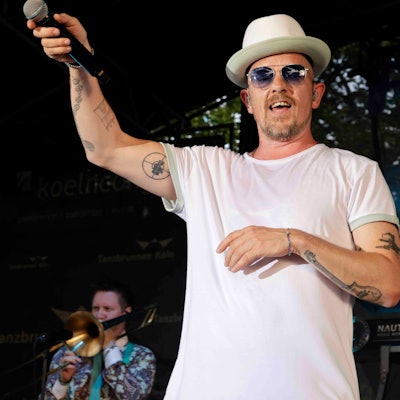 Jan Delay bei seiner Show im Kölner Tanzbrunnen.