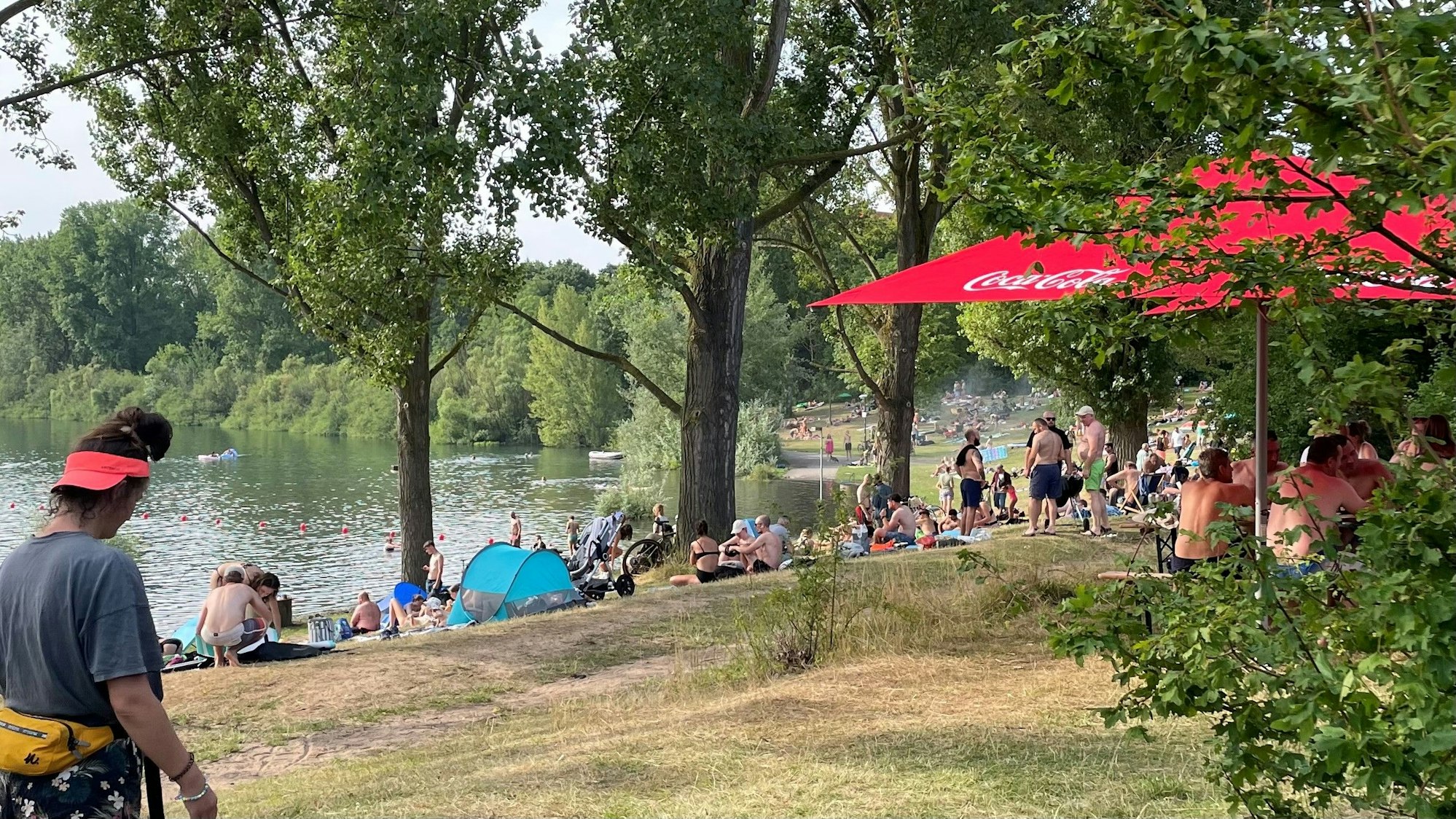 Am Samstag strömten die Badegäste zum Fühlinger See.