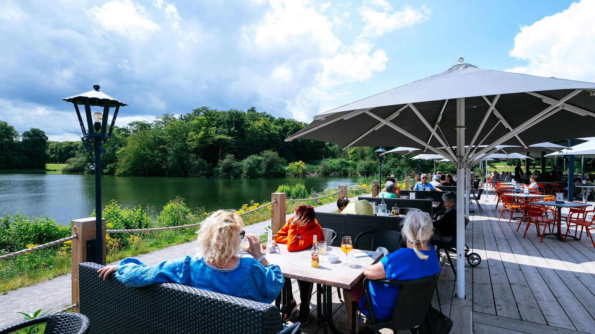 600 Plätze gibt es im Biergarten des Haus am See in Köln