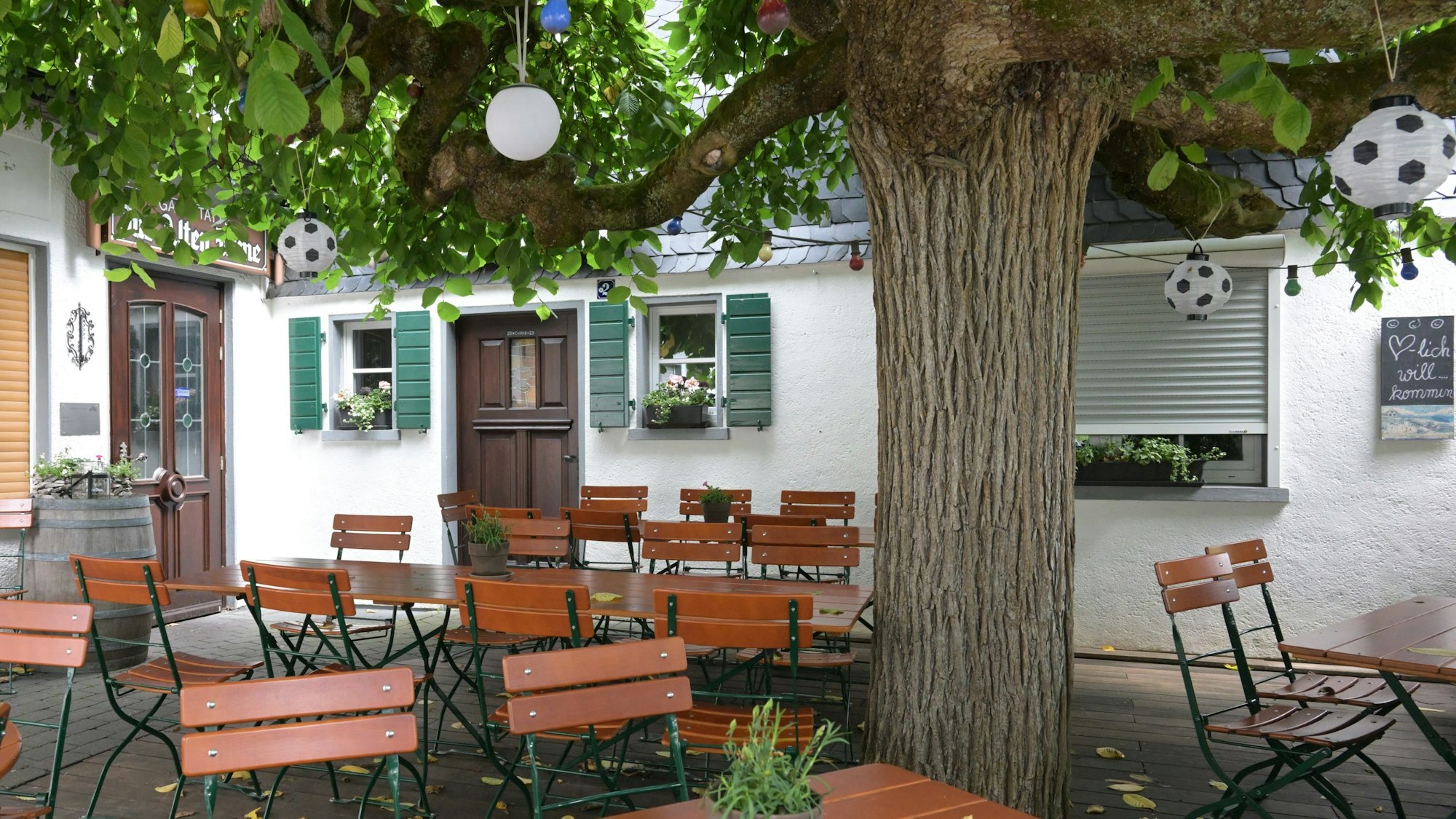 Das Foto zeigt die Gaststätte Alte Ulme in Kürten.