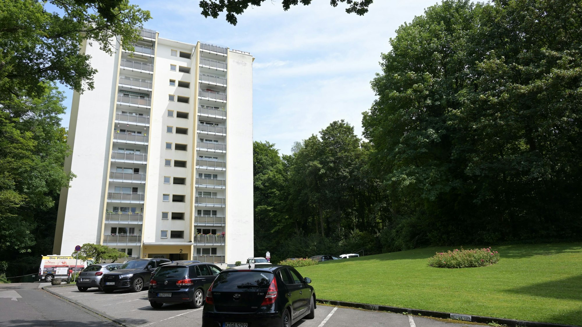 Das Foto zeigt ein Wohnhaus an der Marienhöhe