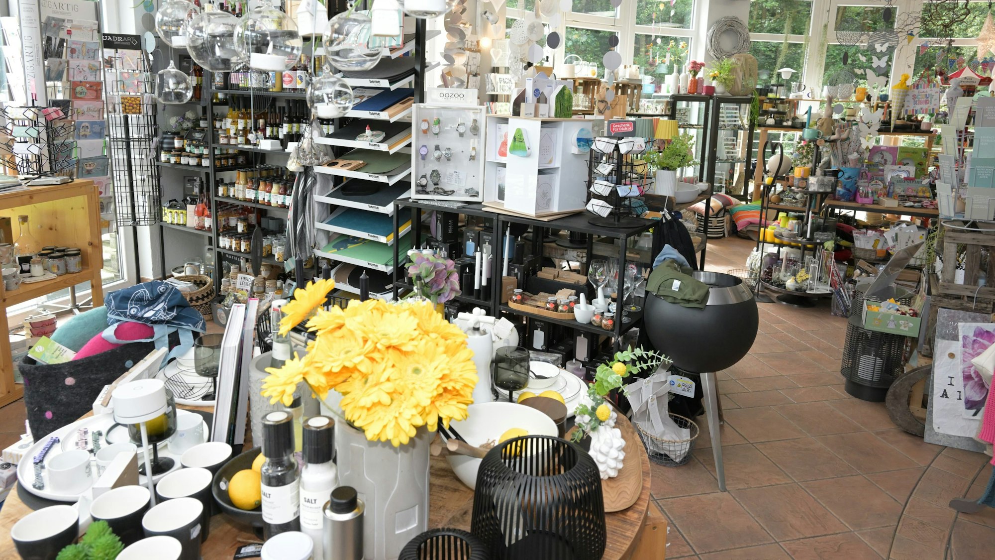 Das Foto zeigt das Geschenkelädchen Böjour.