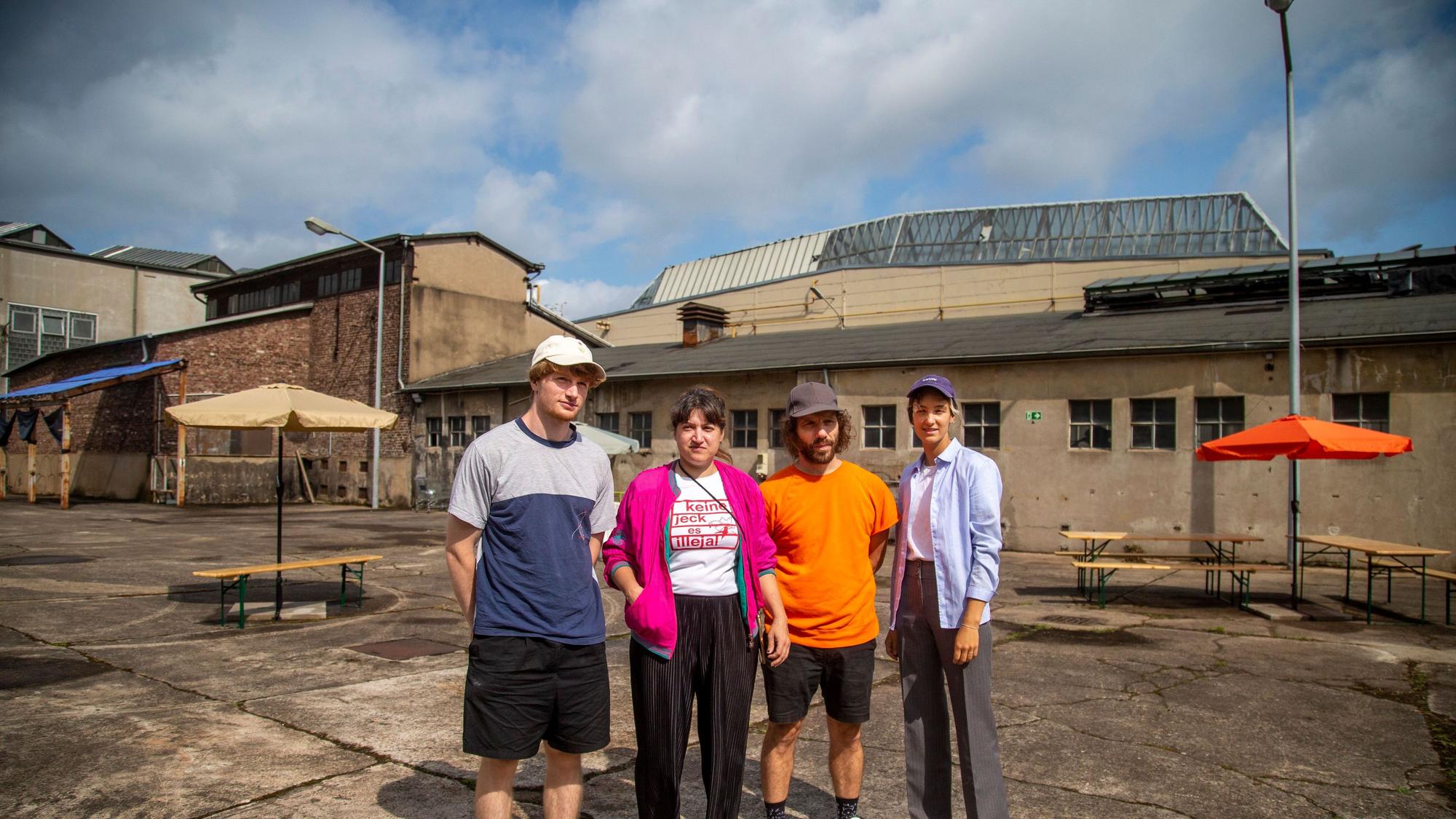 Dominikus Moos (von links), Meryem Erkus, Roman Jungblut und Lena Beuth sind das Kernteam der Initiativen.