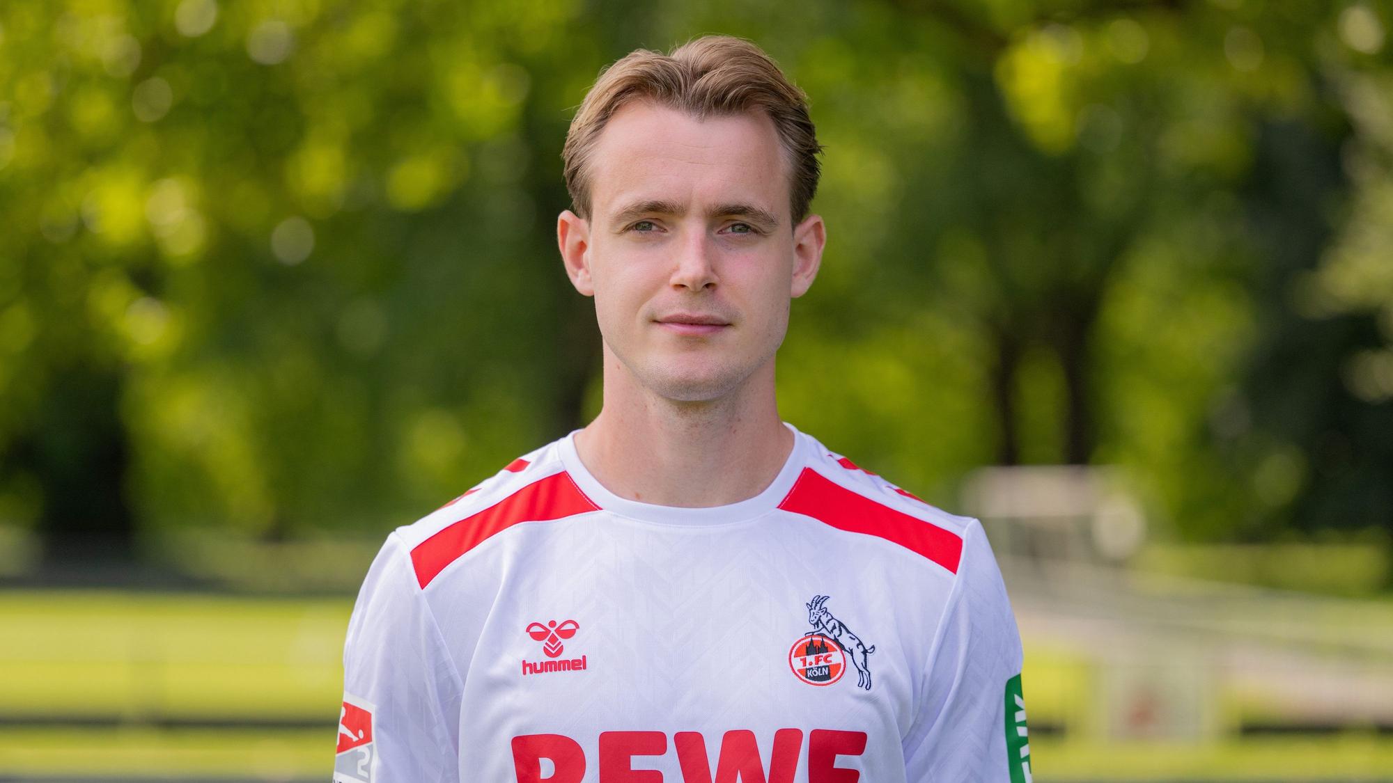 Jacob Christensen, aufgenommen beim offiziellen Fototermin für die Saison 2024/2025.