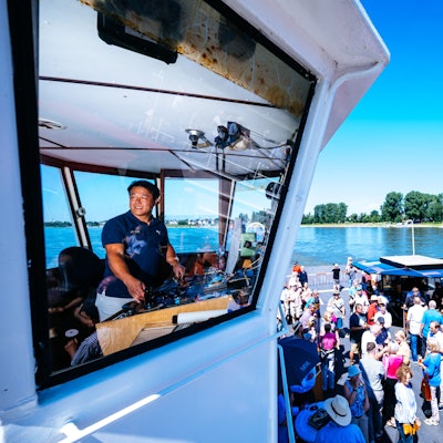 Blick auf das neue Fährschiff „St. Michael“ im Kölner Norden.