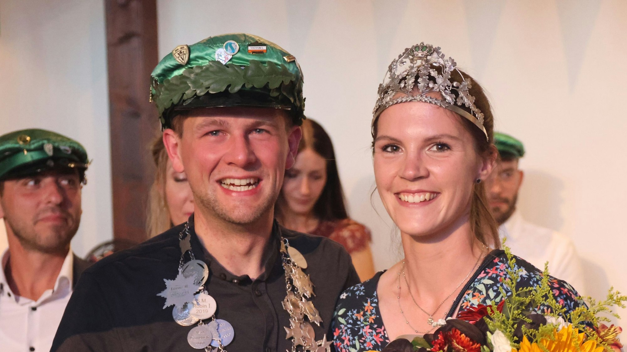 Sebastian Viebahn links und Franziska Schmale rechts auf dem Bild.