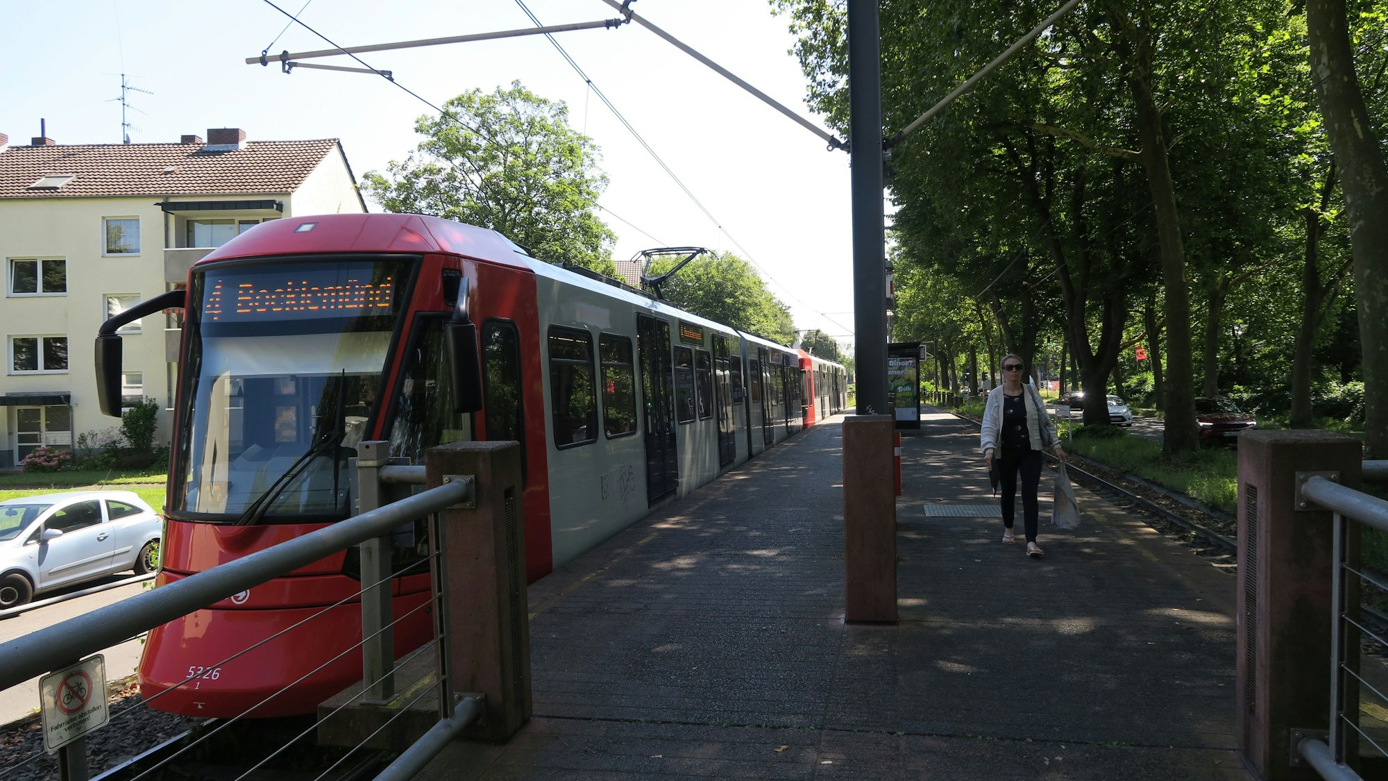 Linie 4 „Zweitschlechtester Pünktlichkeitsgrad“ von allen Stadtbahnlinien: Die Probleme der Linie 4 sollen Gegenstand eines Fachgesprächs werden. Foto: Hermans