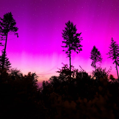 Die Chance auf Polarlichter über Deutschland ist am Dienstag (30. Juli) deutlich erhöht. Durch neue Sonnenstürme und günstige Wetterbedingungen könnte Aurora borealis auch deutlich weiter südlich zu sehen sein, als üblich. (Symbolbild)