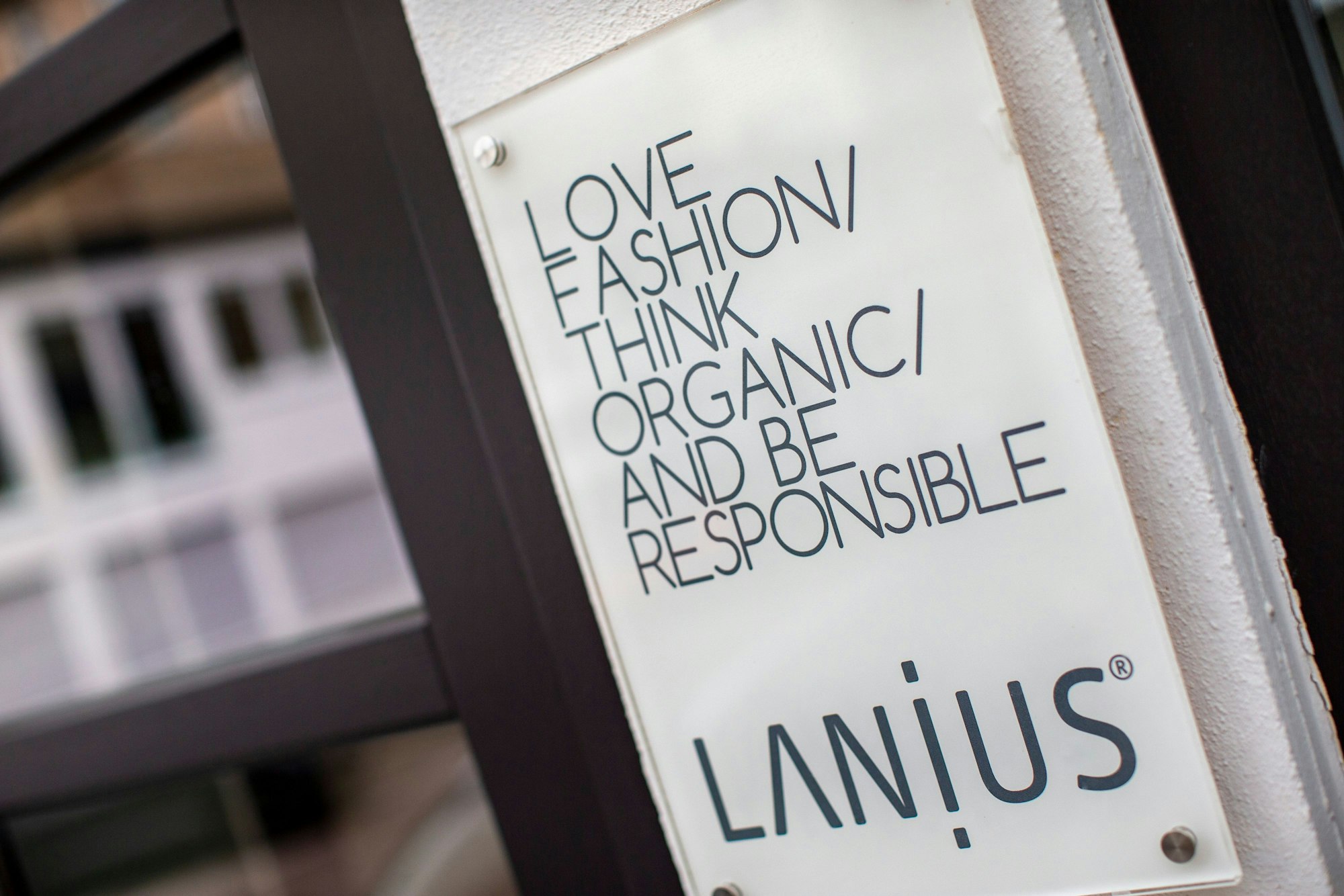 Lanius ist ein in Köln ansässiges, Familienunternehmen.