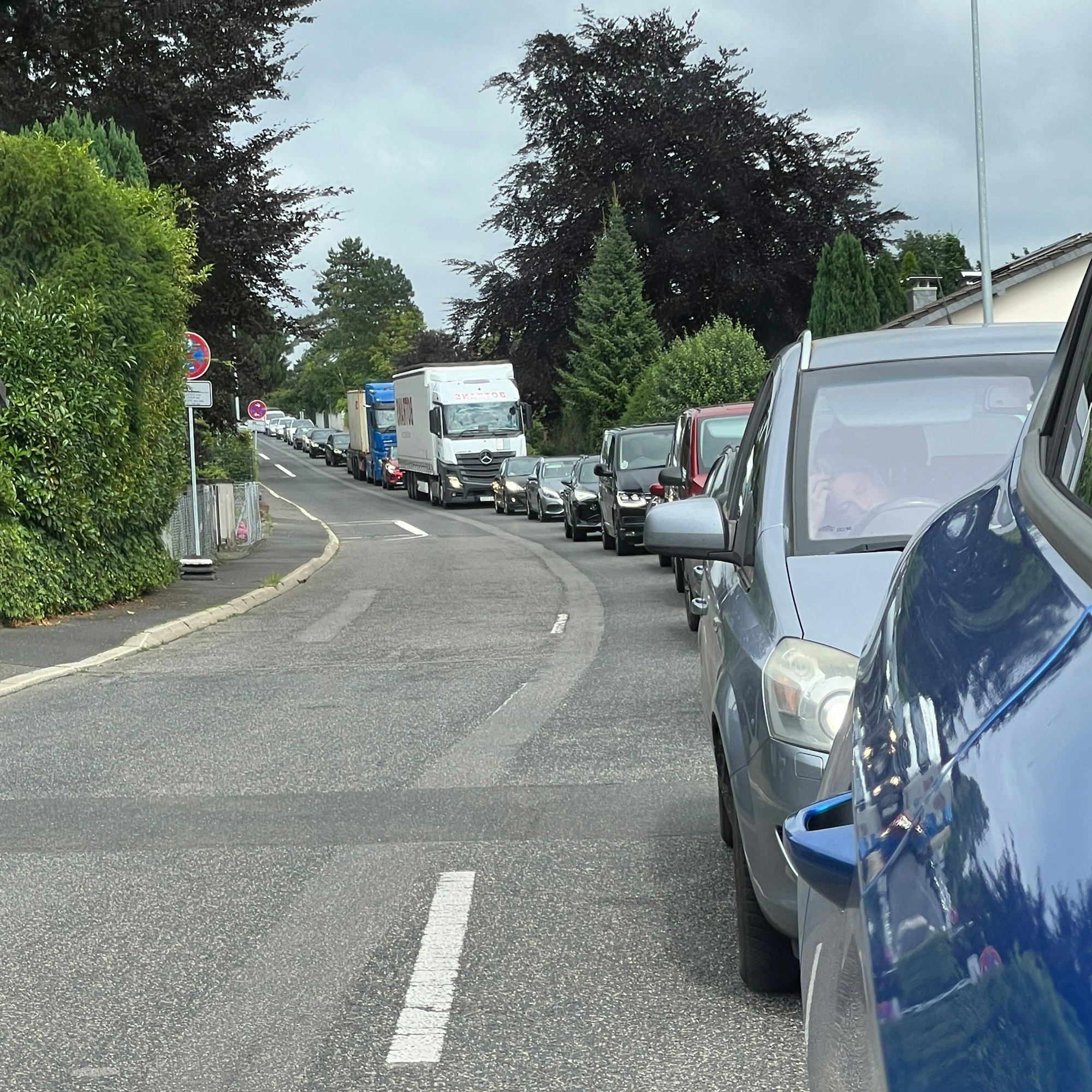 Stau auf der K41 bei Moitzfeld