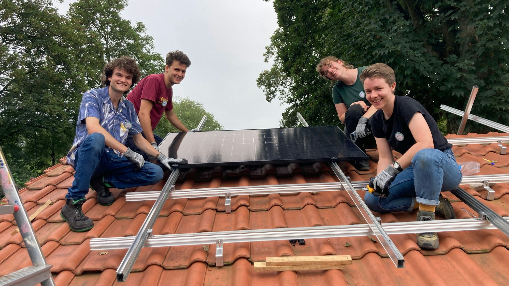 Das erste Kölner Solarcamp for Future fand vom 29.07 bis zum 09.08.2024 auf dem LATIBUL-Gelände in Köln-Riehl statt.