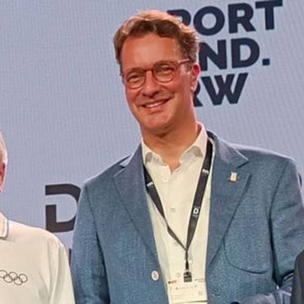 Bei den Olympischen Spielen in Paris: IOC-Präsident Thomas Bach, NRW-Ministerpräsident Hendrik Wüst und NRW-Landesportbund-Präsident Stefan Klett. (v.l.)