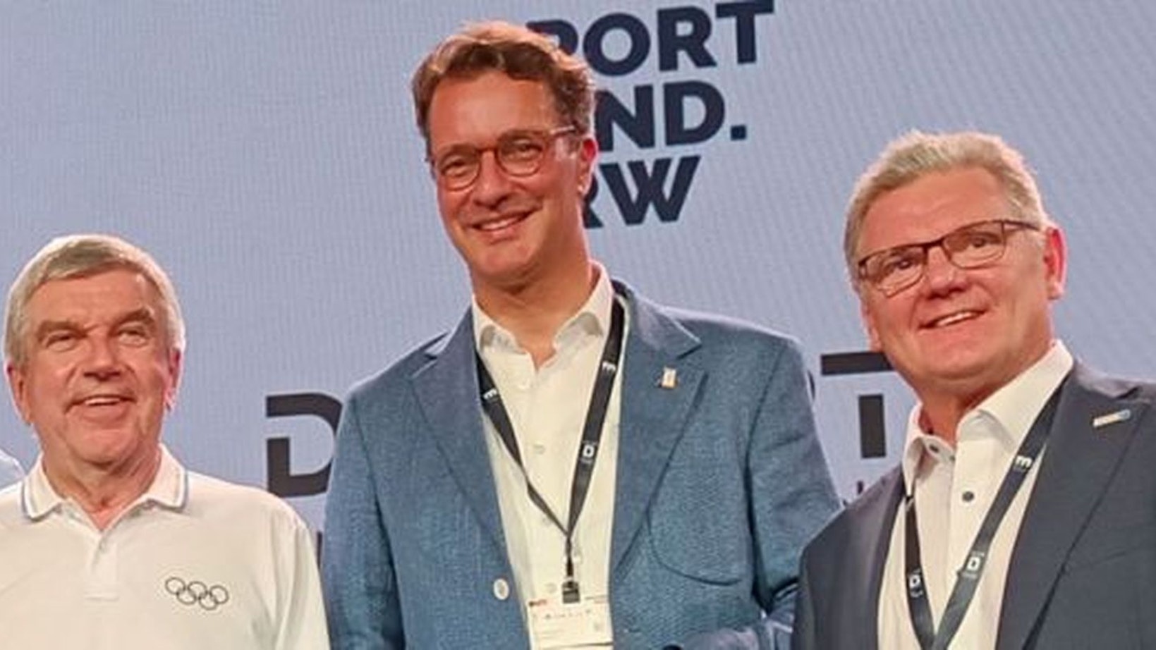 Bei den Olympischen Spielen in Paris: IOC-Präsident Thomas Bach, NRW-Ministerpräsident Hendrik Wüst und NRW-Landesportbund-Präsident Stefan Klett. (v.l.)