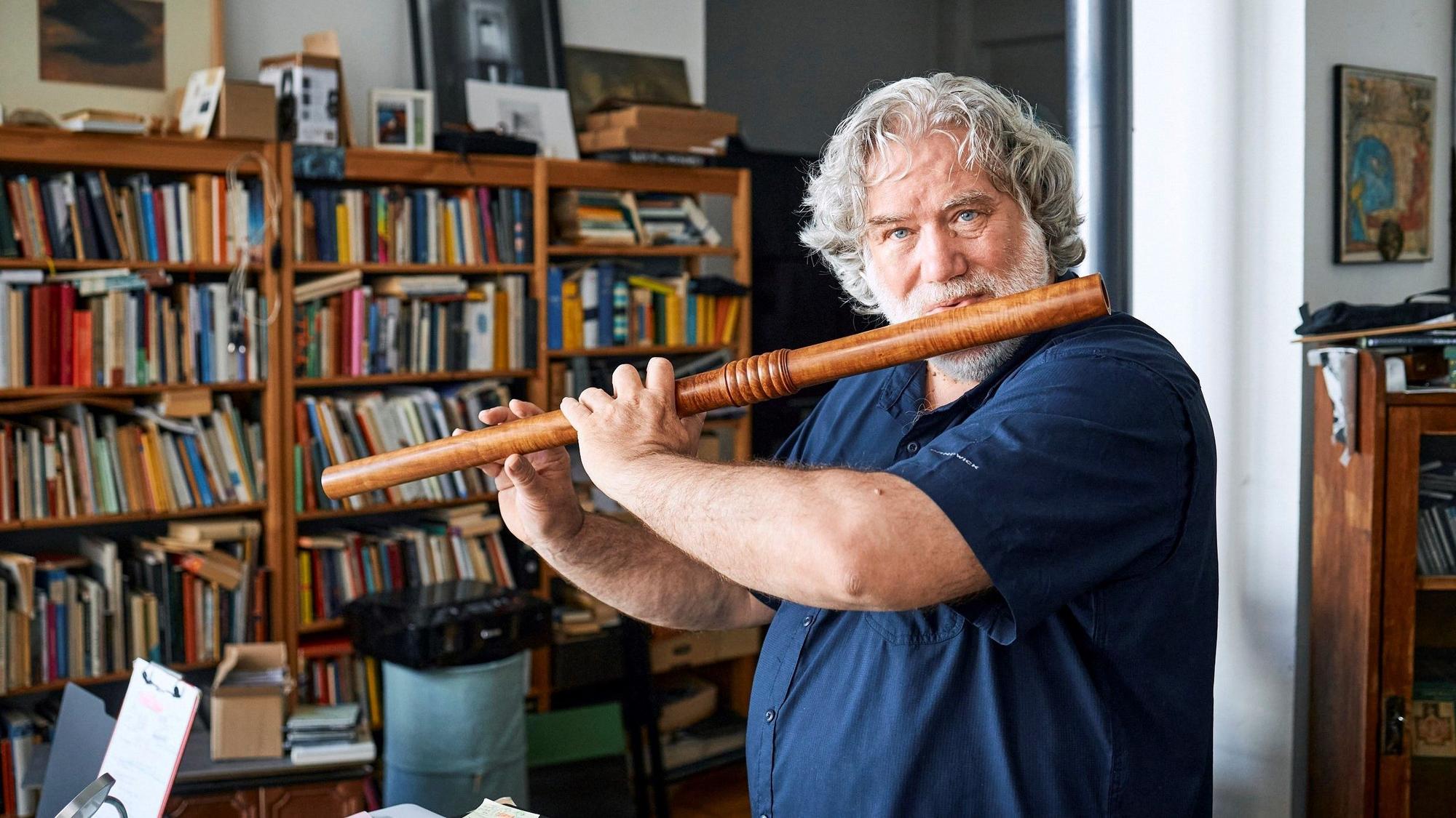 Der Flötist Norbert Rodenkirchen.