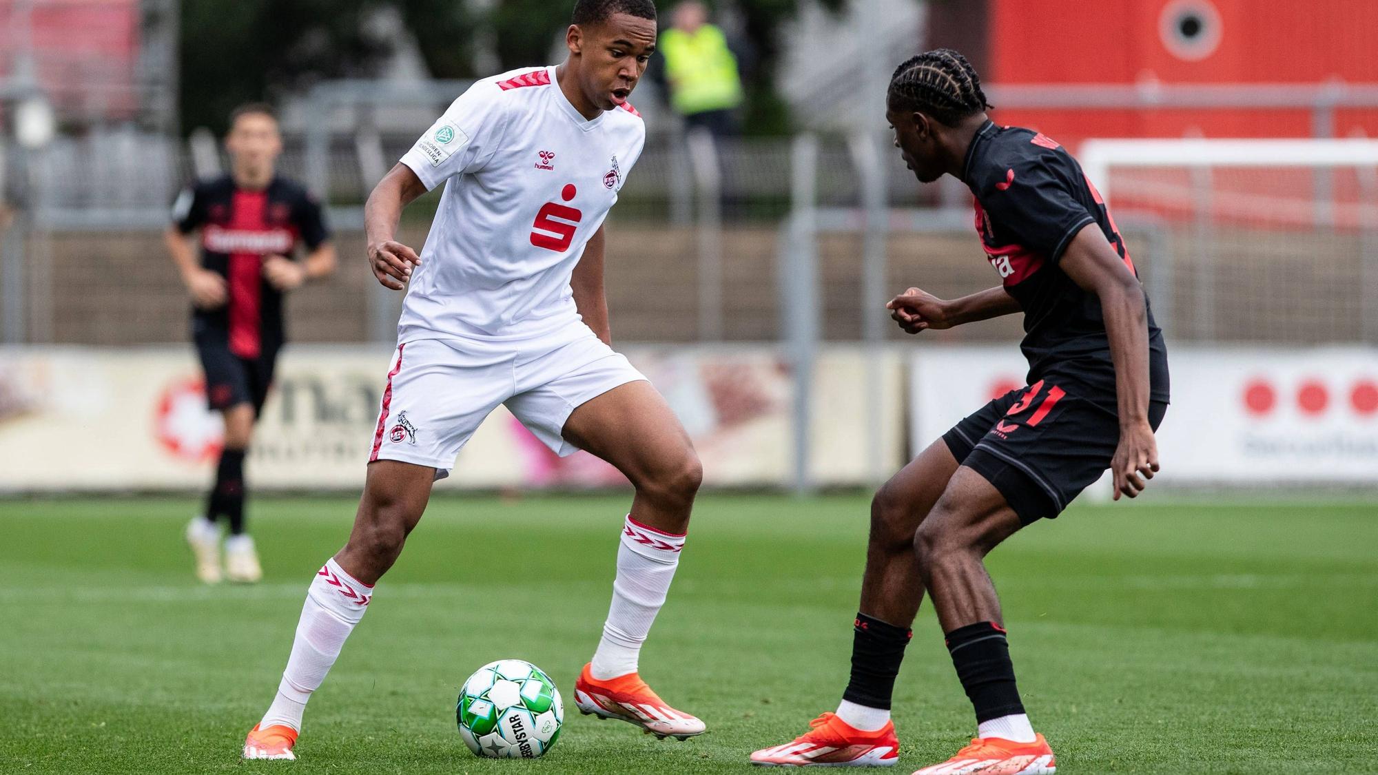 FVM-Pokal Finale A-Junioren 2024: Bayer 04 Leverkusen - 1.FC Köln 15.05.2024 Youssoupha Niang 1.FC Köln U19, 9, Madi Nonamay Bayer 04 Leverkusen, 31 FVM-Pokal Finale A-Junioren 2024: Bayer 04 Leverkusen - 1.FC Köln Rasenplatz am Ulrich-Haberland-Stadion, Leverkusen 15.05.2024 *** FVM Cup Final A Juniors 2024 Bayer 04 Leverkusen 1 FC Köln 15 05 2024 Youssoupha Niang 1 FC Köln U19, 9 , Madi Nonamay Bayer 04 Leverkusen, 31 FVM Cup Final A Juniors 2024 Bayer 04 Leverkusen 1 FC Köln Lawn at Ulrich Haberland Stadium, Leverkusen 15 05 2024 Copyright: xBEAUTIFULxSPORTS/Buriakovx