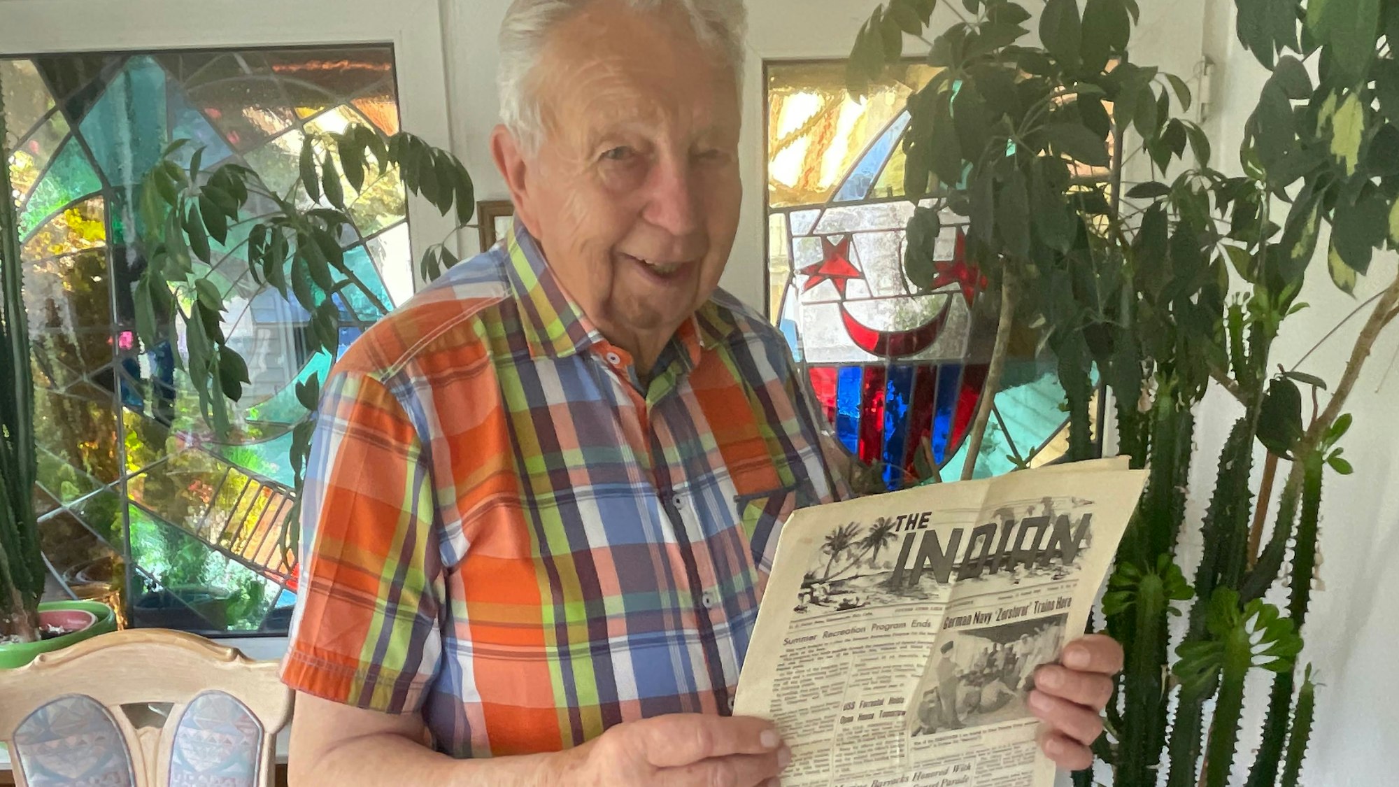Am 25. August 1959 erschien auf der Titelseite der kubanischen Zeitung „The Indian“ ein Foto, das auch den Gummersbacher Dieter Birkenbeul zeigt. Auf dem Foto hält er das Blatt in den Händen.