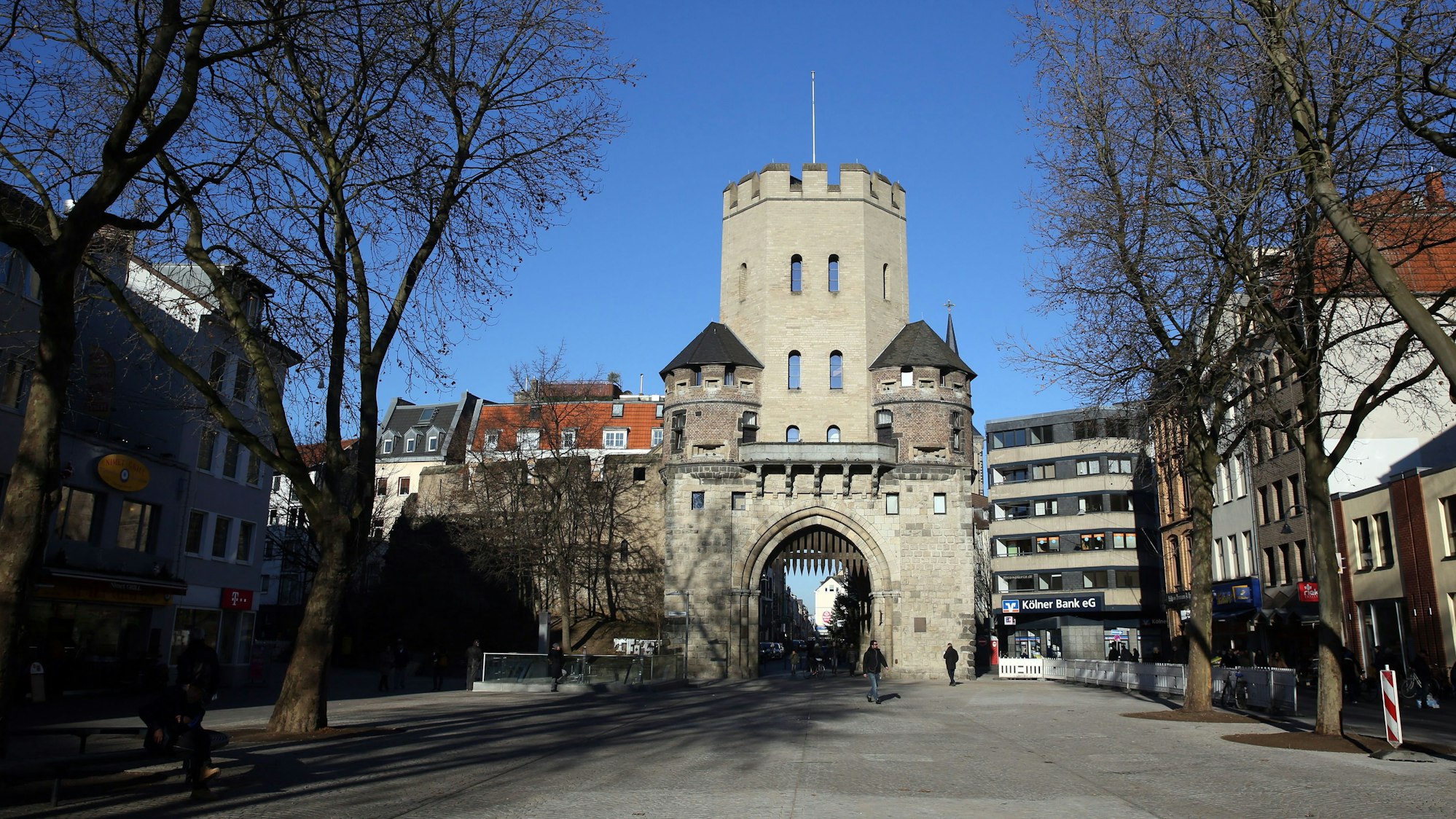 Die Severinstorburg ist Teil der historischen Festungsanlagen Kölns.