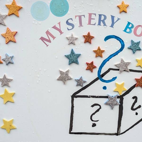 4. August 2024. Bornheim-Waldorf. Was steckt wohl drin in den Mystery Boxen?. Foto: Frank Engel-Strebel