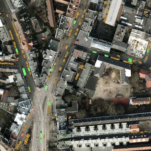 Auch Autos und Lkw kann die Marple-KI zählen und voneinander unterscheiden – und dabei Müllcontainer unberücksichtigt lassen.