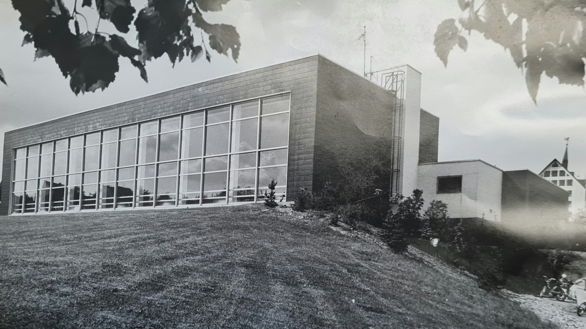 Die Schwimmhalle in Neunkirchen kurz nach der Eröffnung vor 50 Jahren.