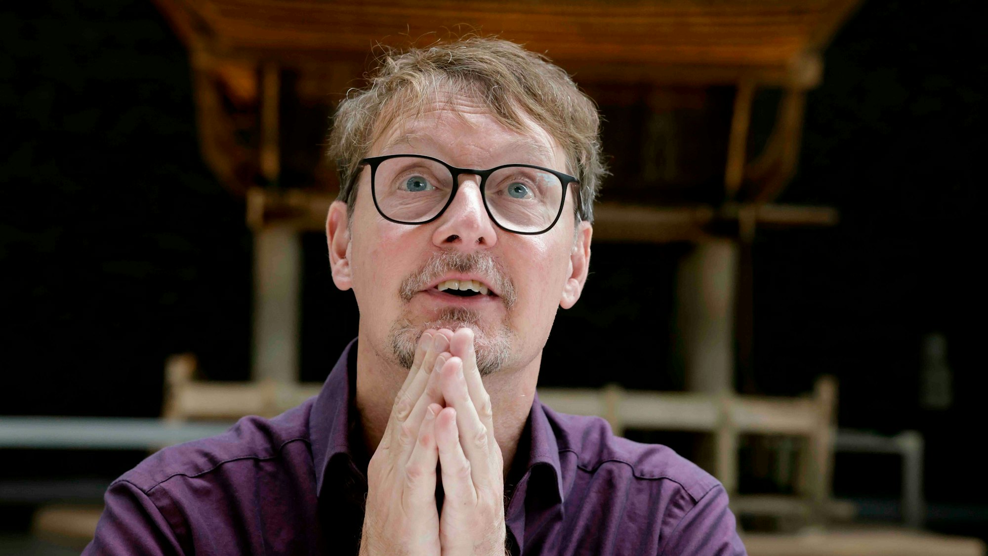 Stefan Keller, Schriftsteller und Dozent, im Gespräch über sein Sachbuch ‚Vom Mythos zum Selfie. Wie wir uns die Welt erzählen‘.