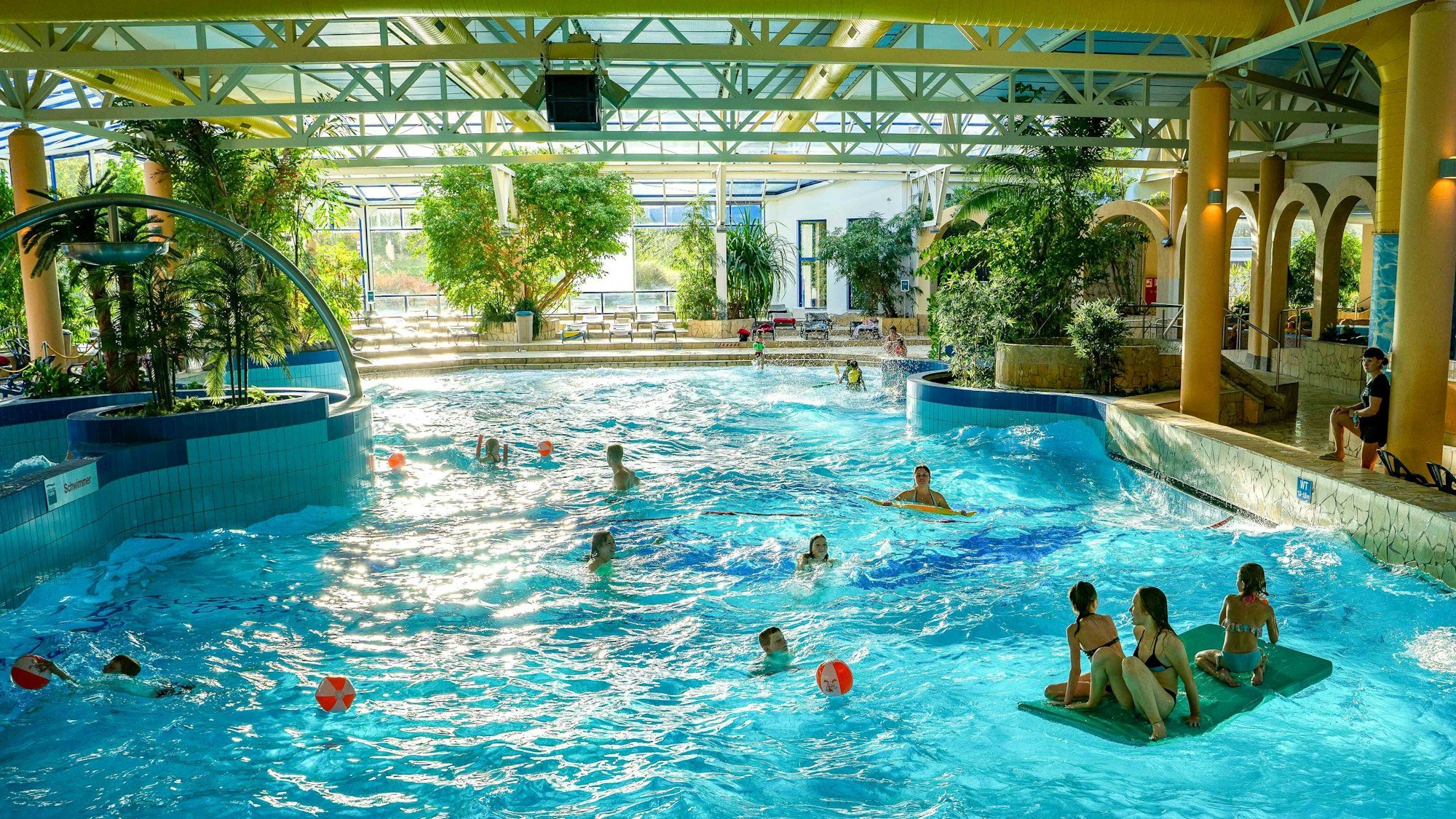 Das Wellenbad im "monte mare".