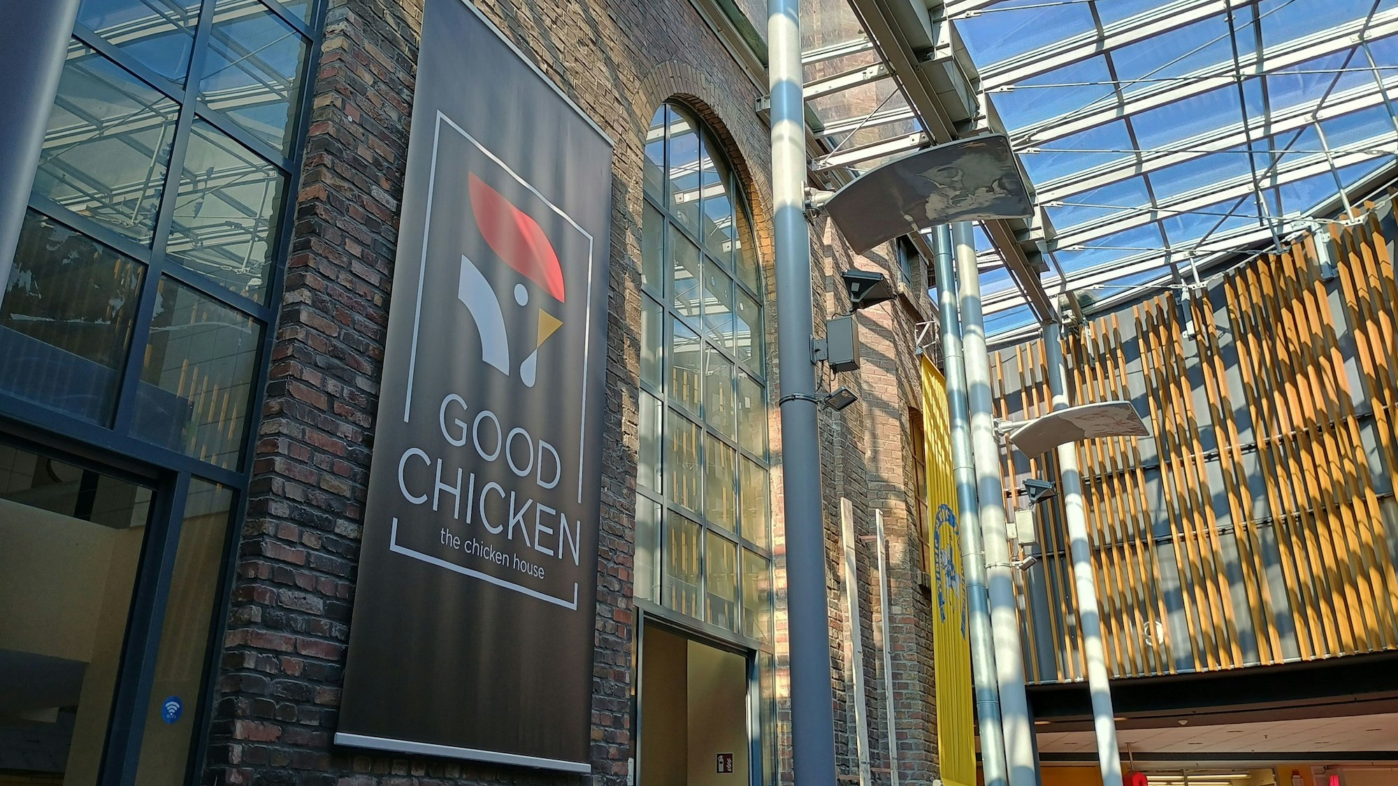 „Good Chicken“ übernimmt Räume am alten Sudhausturm in Brühl.