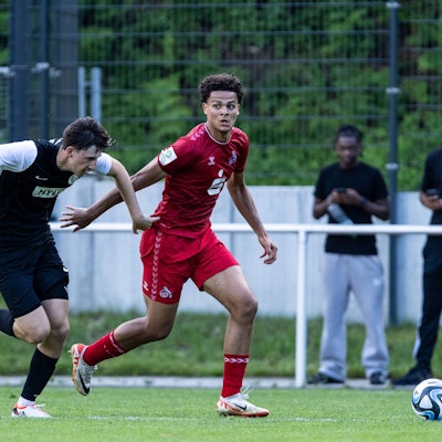Testspiel: 1. FC Köln U19 - SV Elversberg Sportschule Hennef 10.07.2024 Chinedu Chukwukelu 1.FC Köln U19, 18 Testspiel: 1. FC Köln U19 - SV Elversberg Sportschule Hennef 10.07.2024 *** Test match 1 FC Köln U19 SV Elversberg Sportschule Hennef 10 07 2024 Chinedu Chukwukelu 1 FC Köln U19, 18 Test match 1 FC Köln U19 SV Elversberg Sportschule Hennef 10 07 2024 Copyright: xBEAUTIFULxSPORTS/Buriakovx